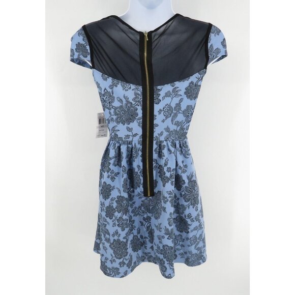 B Darlin Junior's Blue Floral Fit & Flare Dress Size 1-2 NWT $69 - Picture 4 of 5